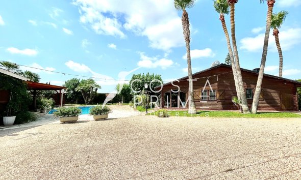 Resale - Villa  - San Fulgencio
