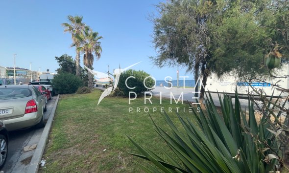 Resale - Commercial properties - Torrevieja
