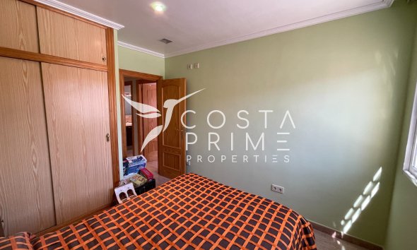 Resale - Villa  - Crevillente