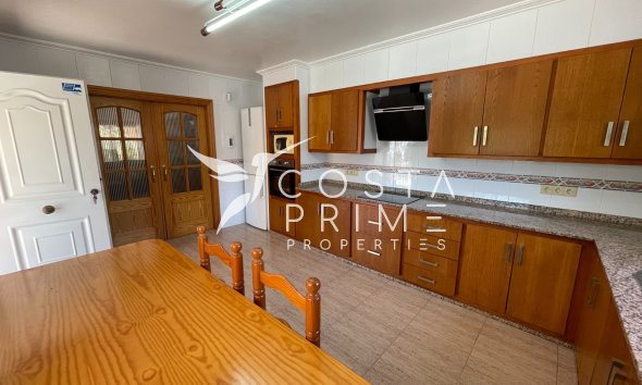 Resale - Villa  - Crevillente
