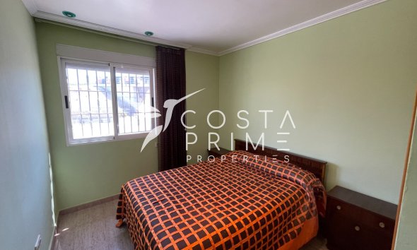 Resale - Villa  - Crevillente
