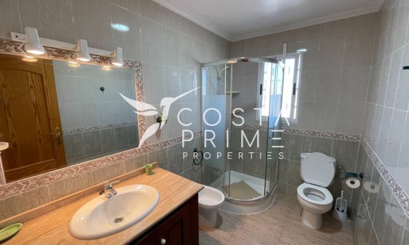 Resale - Villa  - Crevillente