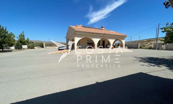Resale - Villa  - Crevillente