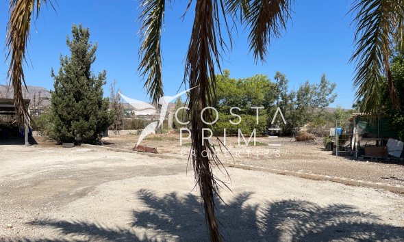 Resale - Villa  - Crevillente