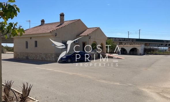Resale - Villa  - Crevillente