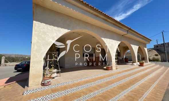 Resale - Villa  - Crevillente