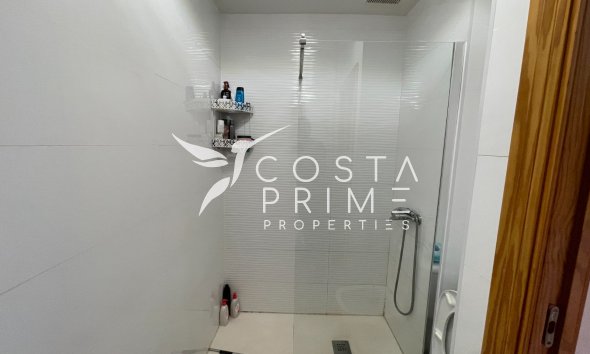 Resale - Apartment / Flat - Torrevieja