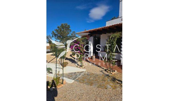 Resale - Villa  - Fuente Álamo