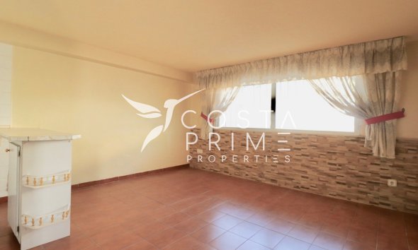 Resale - Villa  - Benidorm