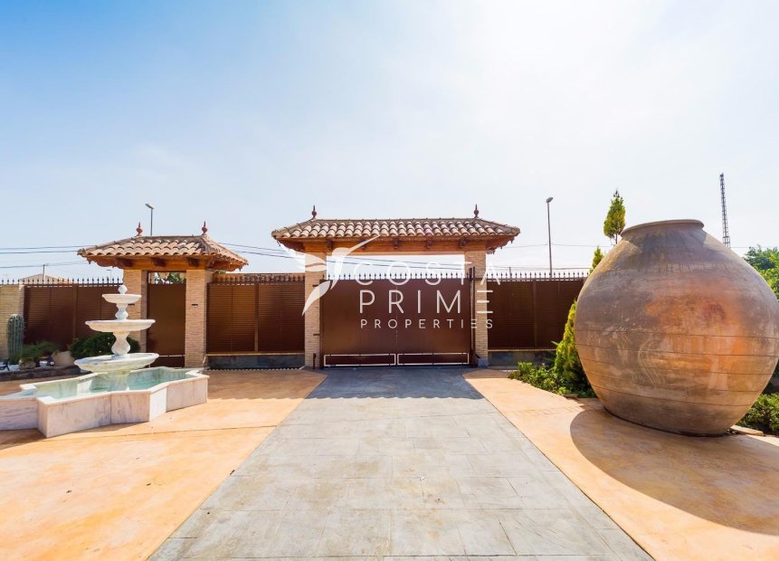 Resale - Villa  - Almoradí