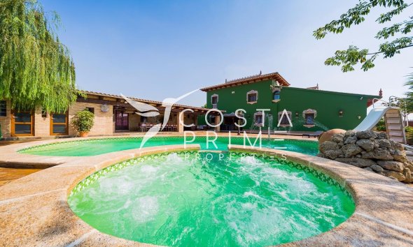 Resale - Villa  - Almoradí