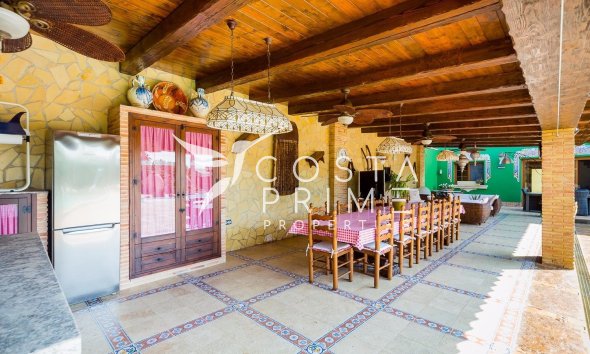 Resale - Villa  - Almoradí