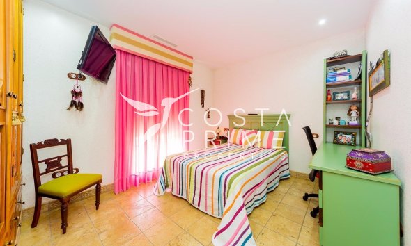 Resale - Villa  - Almoradí