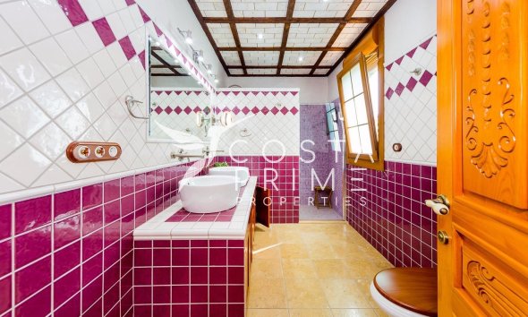 Resale - Villa  - Almoradí