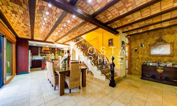Resale - Villa  - Almoradí