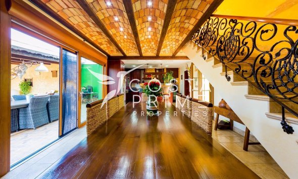 Resale - Villa  - Almoradí