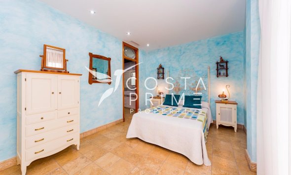 Resale - Villa  - Almoradí