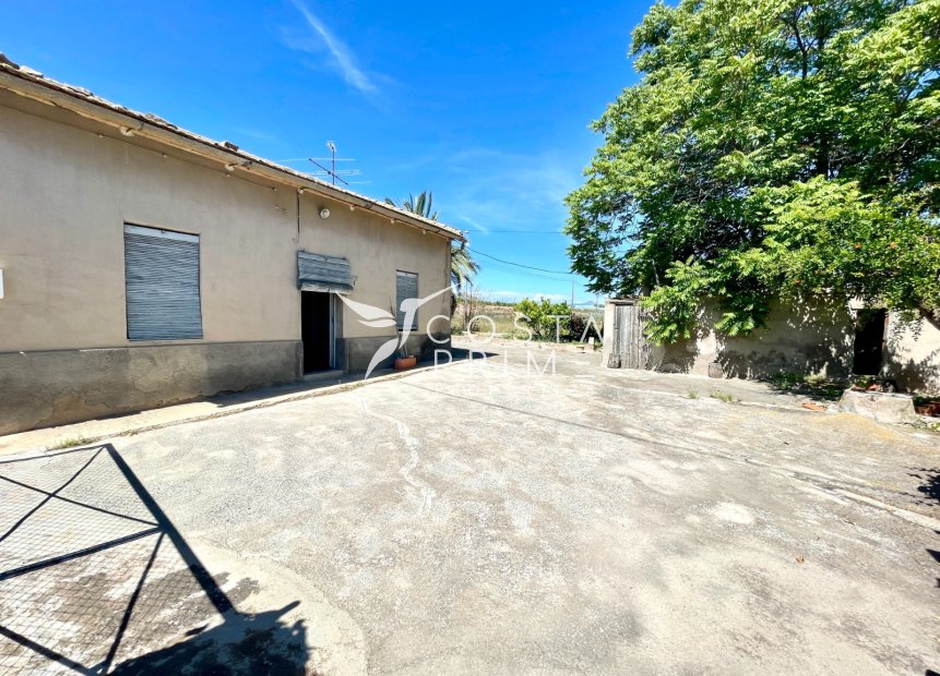 Resale - Villa  - La Romana
