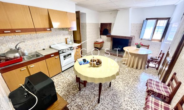 Resale - Villa  - La Romana