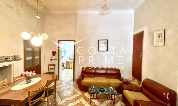Resale - Villa  - La Romana