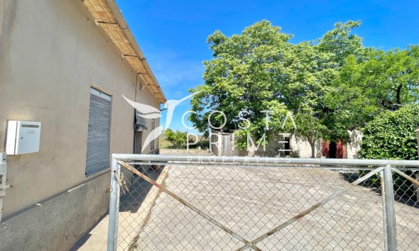 Resale - Villa  - La Romana