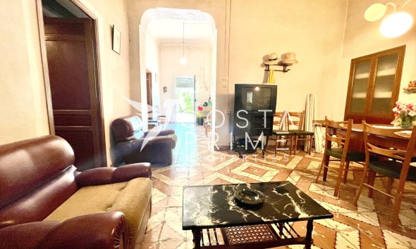 Resale - Villa  - La Romana