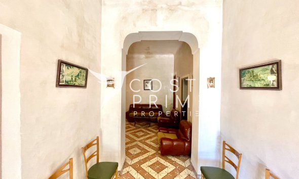 Resale - Villa  - La Romana