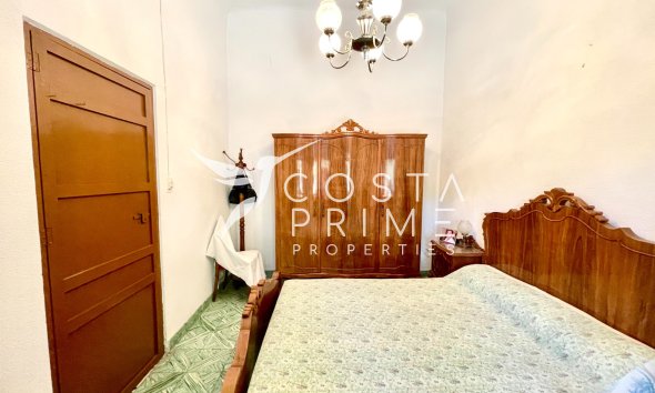 Resale - Villa  - La Romana