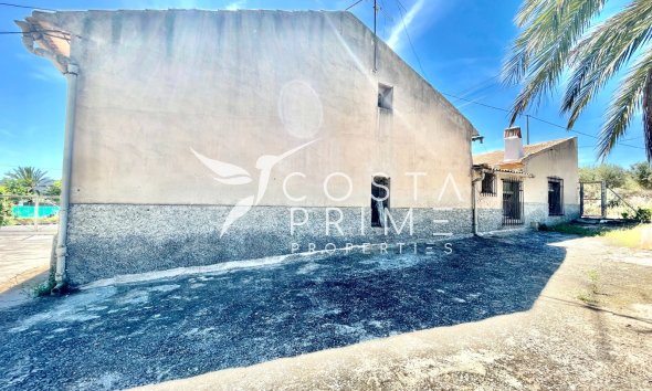 Resale - Villa  - La Romana