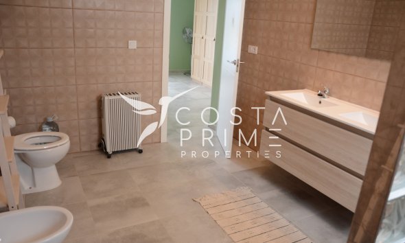 Resale - Villa  - Macisvenda