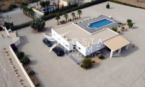 Resale - Villa  - Macisvenda
