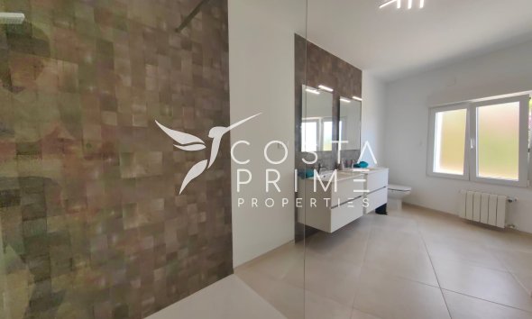 Odsprzedaż - Szalet - Calpe
