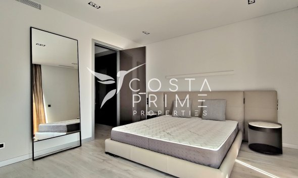 Resale - Villa  - Altea