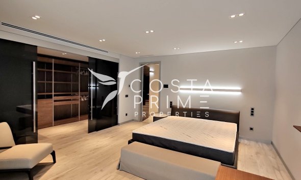 Resale - Villa  - Altea