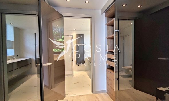 Resale - Villa  - Altea