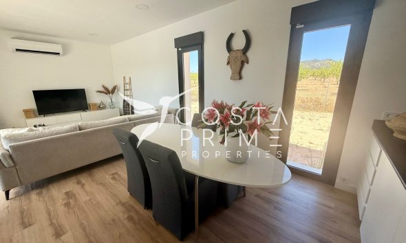 Reventa - Chalet / Villa - Pinoso