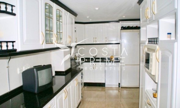 Resale - Apartment / Flat - Benidorm