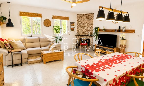 Resale - Villa  - Altea