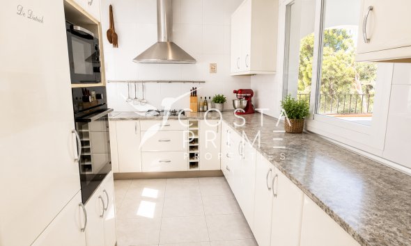 Resale - Villa  - Altea