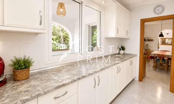 Resale - Villa  - Altea