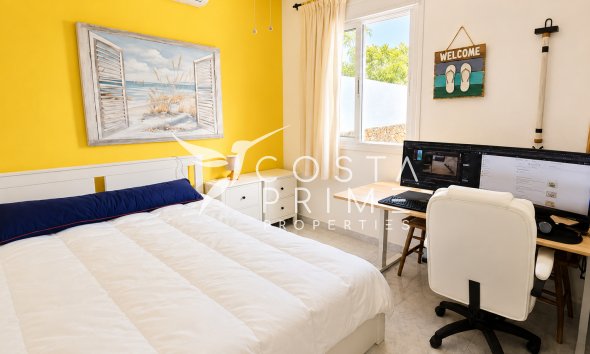 Resale - Villa  - Altea