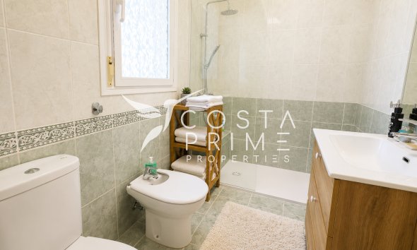 Resale - Villa  - Altea