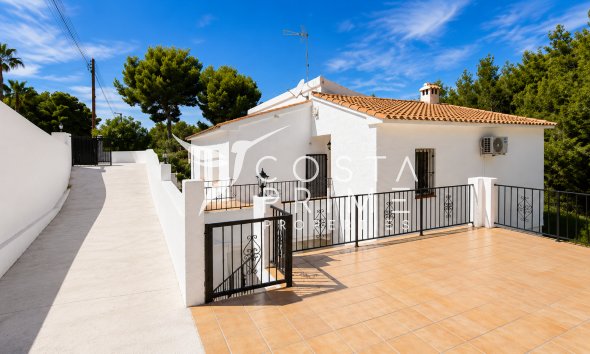 Resale - Villa  - Altea