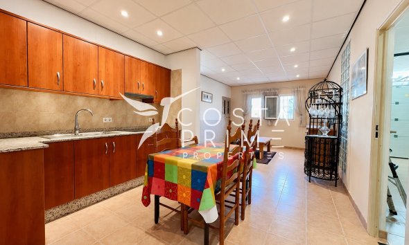 Resale - Townhouse / Semi - La Nucía