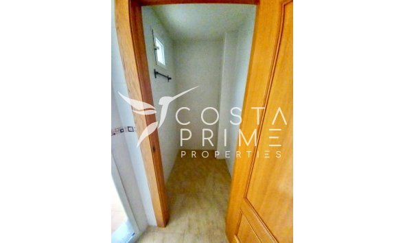 Resale - Apartment / Flat - Almoradí