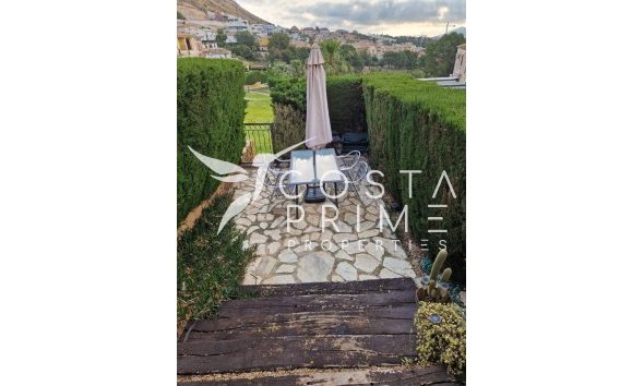 Resale - Apartment / Flat - Finestrat