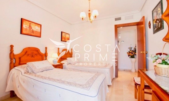 Resale - Apartment / Flat - Benidorm