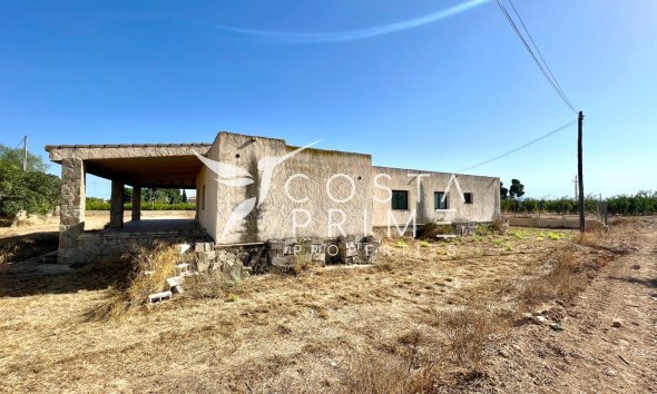 Reventa - Chalet / Villa - Elche