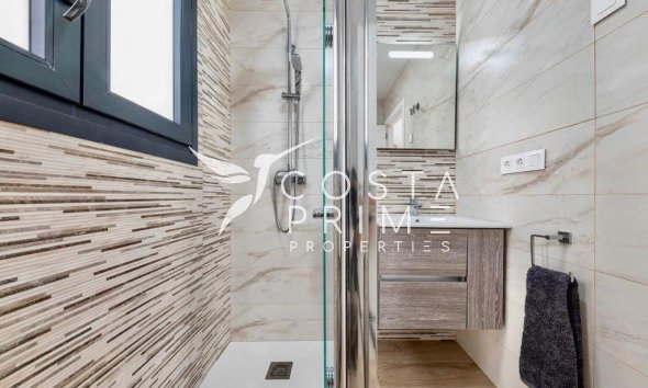 Resale - Townhouse / Semi - Finestrat