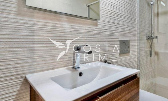 Resale - Townhouse / Semi - Finestrat